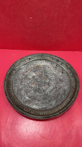 صحن نحاس احمر قديم