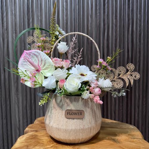 سله ورد صناعي