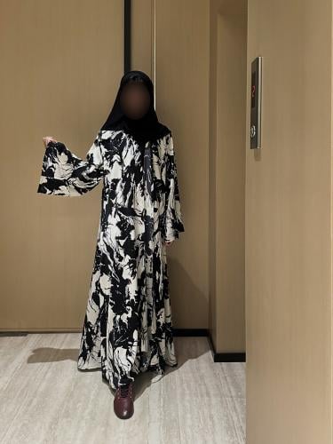 B&W Printed Abaya
