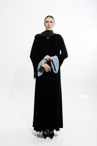 Velvet Onyx Tiffany Abaya