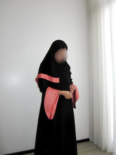 Onyx peach abaya