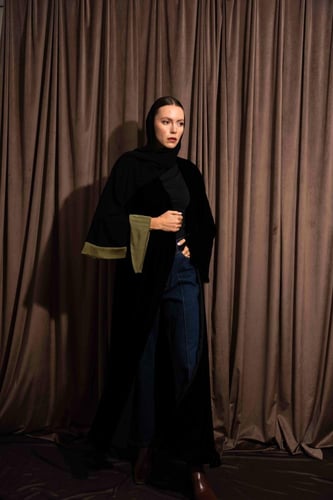 Velvet Onyx Green Abaya