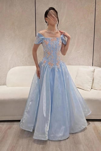 فستان ليندي