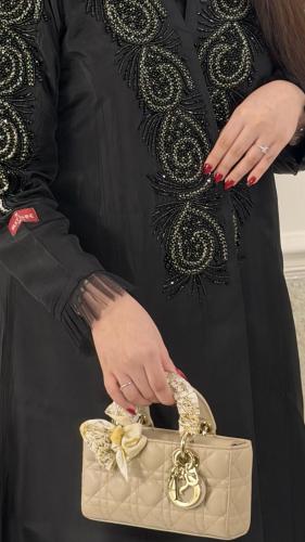 عباية عبير