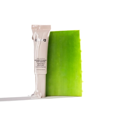 مسكرة للتحكم بالشعر المتطاير