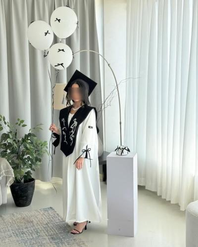عبايه تخرج 2025