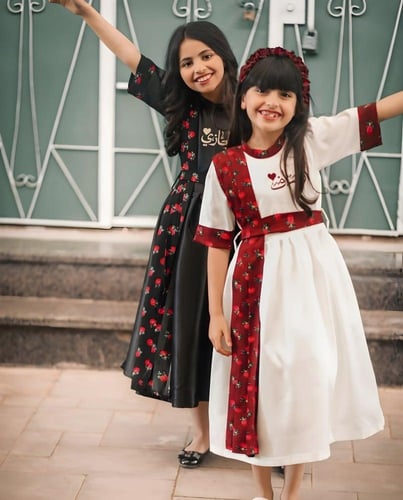 فستان اوف وايت بناتي بالاسم