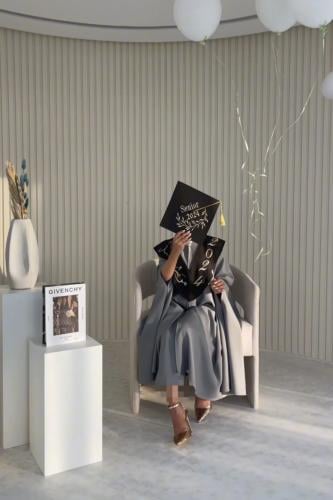عبايه تخرج 2024