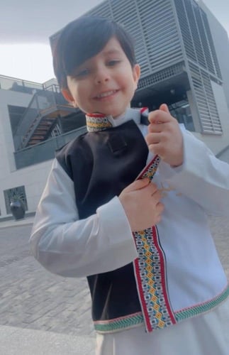 سديري اسود ممزوج بنقوش السدو