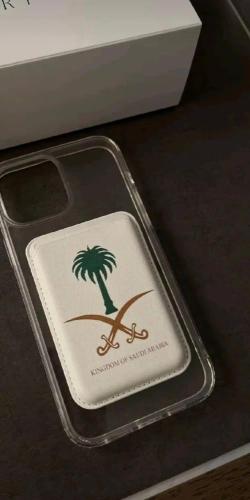 محفظة جوال سيفين ونخلة