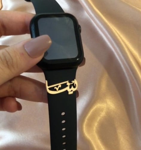 بروش ساعه بالاسم او الحرف