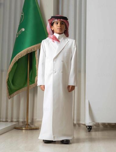 ثوب + دقلة ملكي أوف وايت