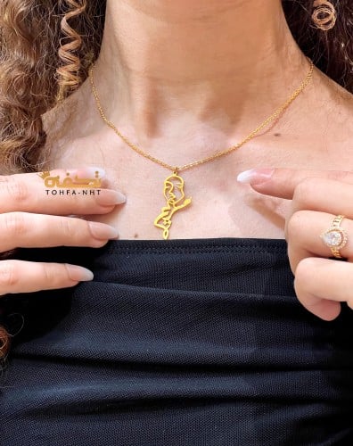 سلسال نسائي بالاسم مع وجه الاناقة