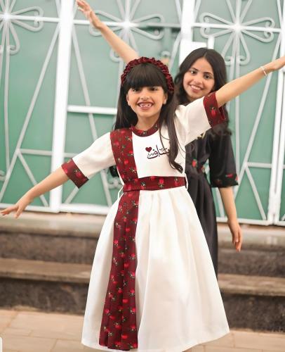 فستان اوف وايت بناتي بالاسم