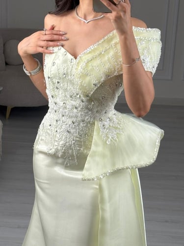 فستان ندى الورد الفاخر