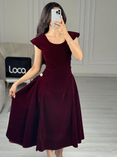 فستان من لوكا