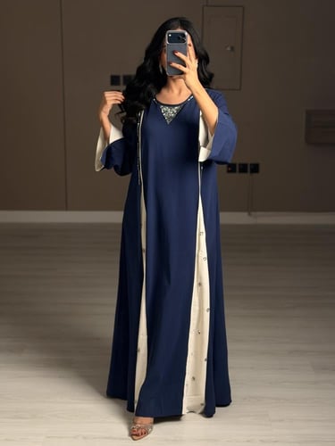 جلابية نسائية كاجوال لونين كحلي وأبيض بتصميم مفتوح...