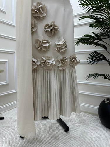 فستان ناعم بيج