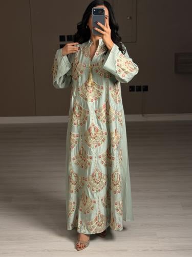 جلابية نسائية ناعمة لون اخضر فاتح تيفاني بتطريزات...