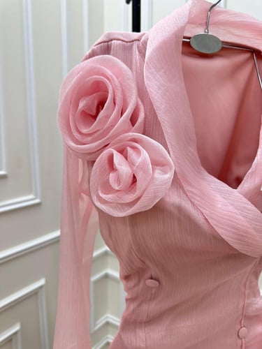فستان سهرة وردي فاتح من قماش الأورجانزا الفاخر