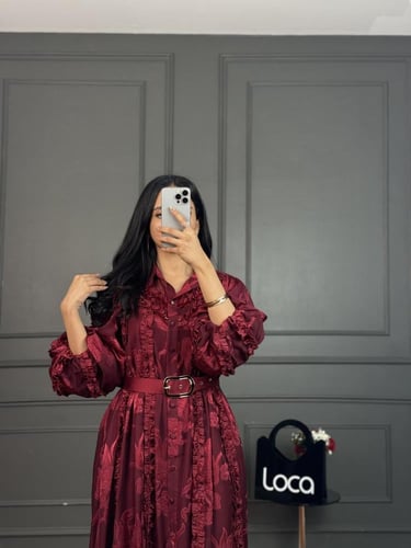 فستان ناعم الاكثر مبيعا باللون البرغندي من لوكا فا...