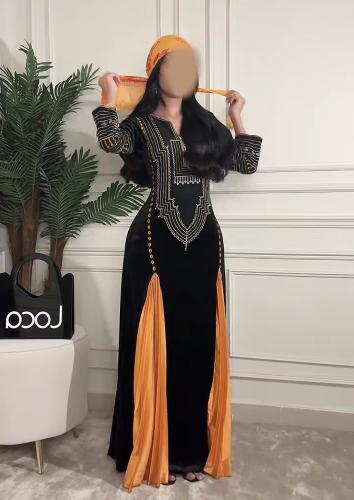 لبس تاسيس مع شال على الراس