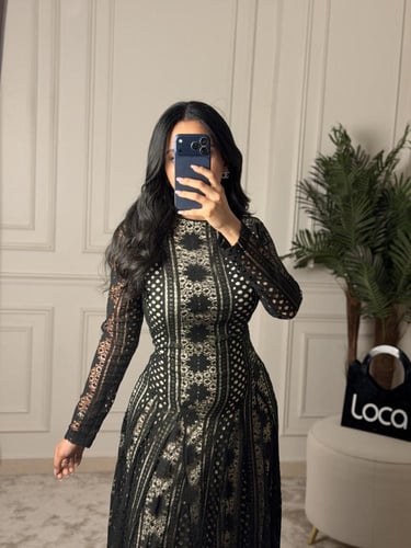 فستان ناعم بلون اسود