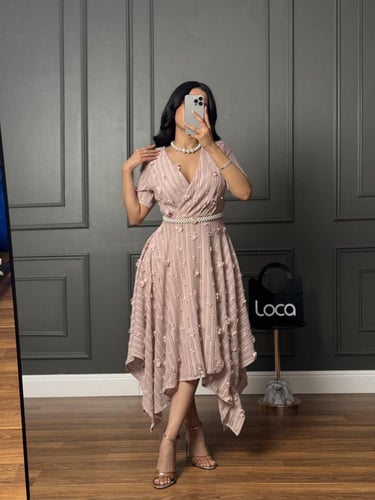 فستان ناعم وردي