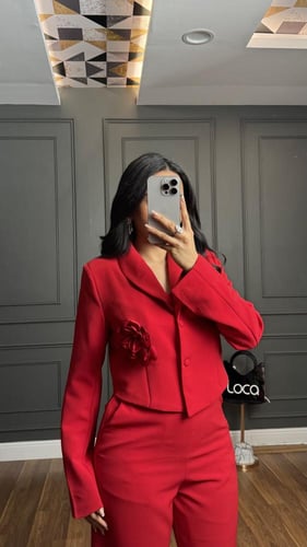 جمبسوت رسمي بلون احمر جذاب من لوكا فاشن