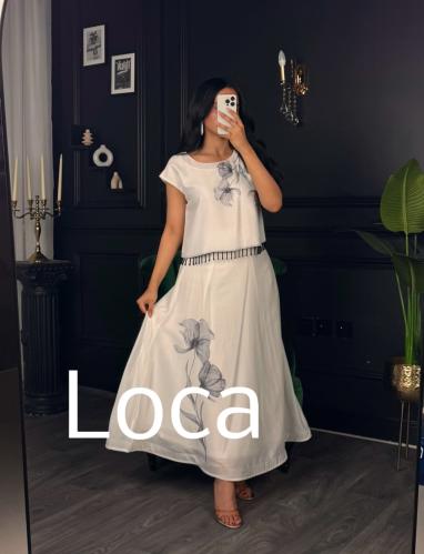 طقم مميز تنوره وبلوزه بتصميم رائع