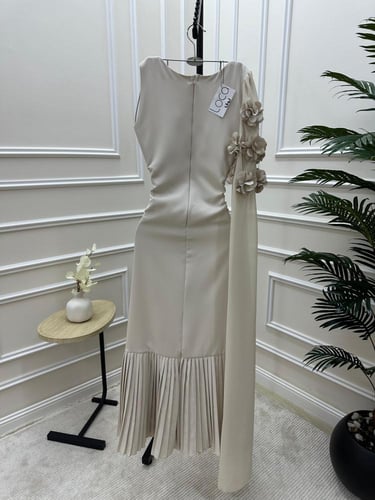 فستان ناعم بيج