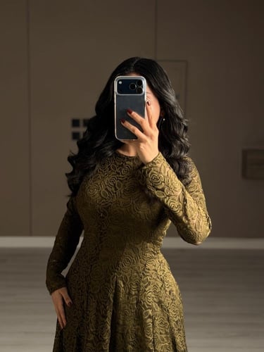 فستان دانتيل ناعم