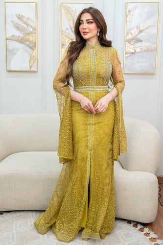 فستان سهره مطرز كامل لون زيتي بتصميم لوكا فاشن