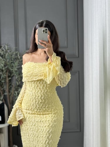 فستان ناعم بلون ناعم من لوكا