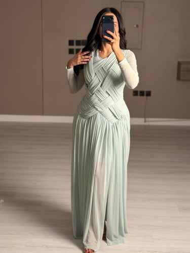 فستان ناعم تصميم راقي