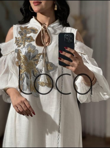 جلابيه انيقة بلون اوف وايت