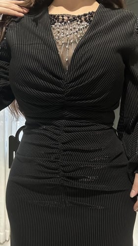 فستان اسود مميز