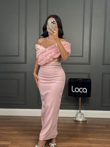 فستان ندى الورد الناعم