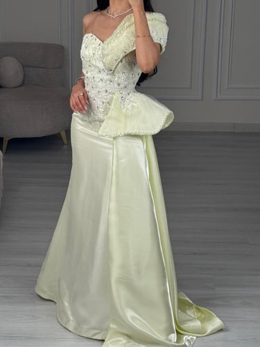 فستان ندى الورد الفاخر