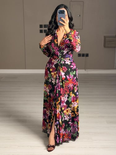 فستان ناعم طويل ماكسي ملفوف بنقشة زهور أنيقة