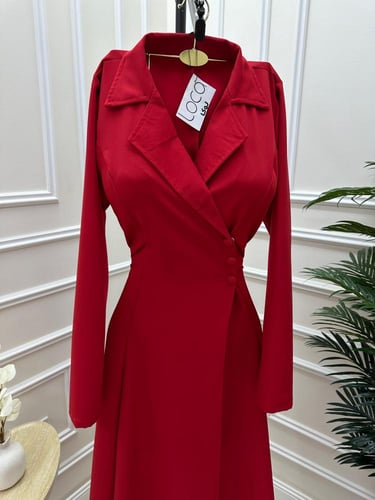 فستان احمر ناعم طويل