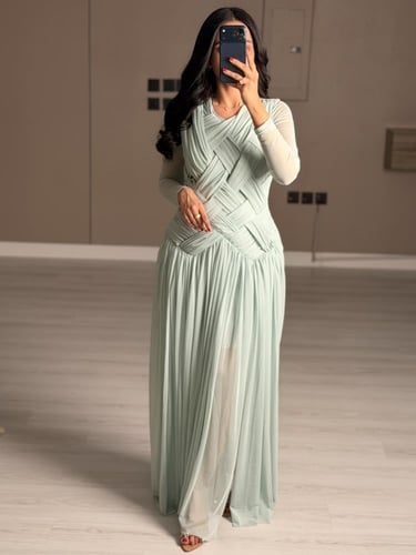 فستان ناعم تصميم راقي