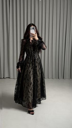 فستان انتيل فخم وراقي باكمام طويله من لوكا فاشن