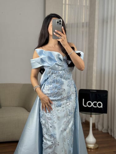 فستان بريق السماء بتطريز