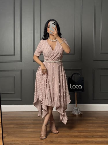 فستان ناعم وردي