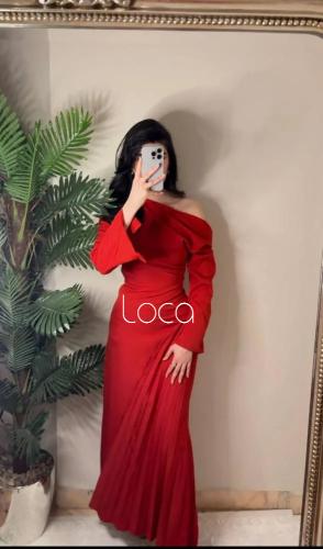 فستان ناعم احمر مميز بتكسيرة