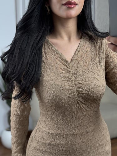 فستان ناعم دانتيل