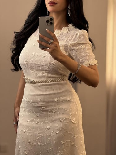 فستان اوف وايت