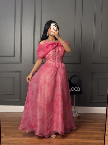 فستان ناعم وردي