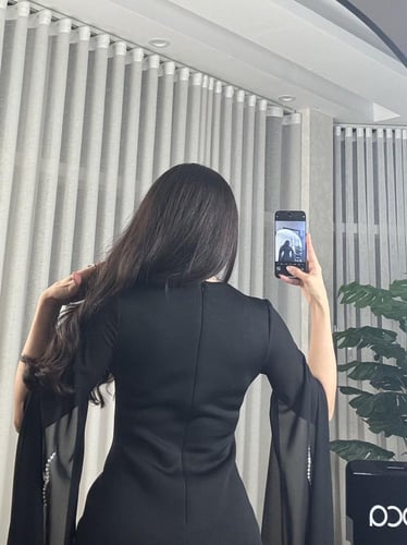 فستان بتطريز ناعم